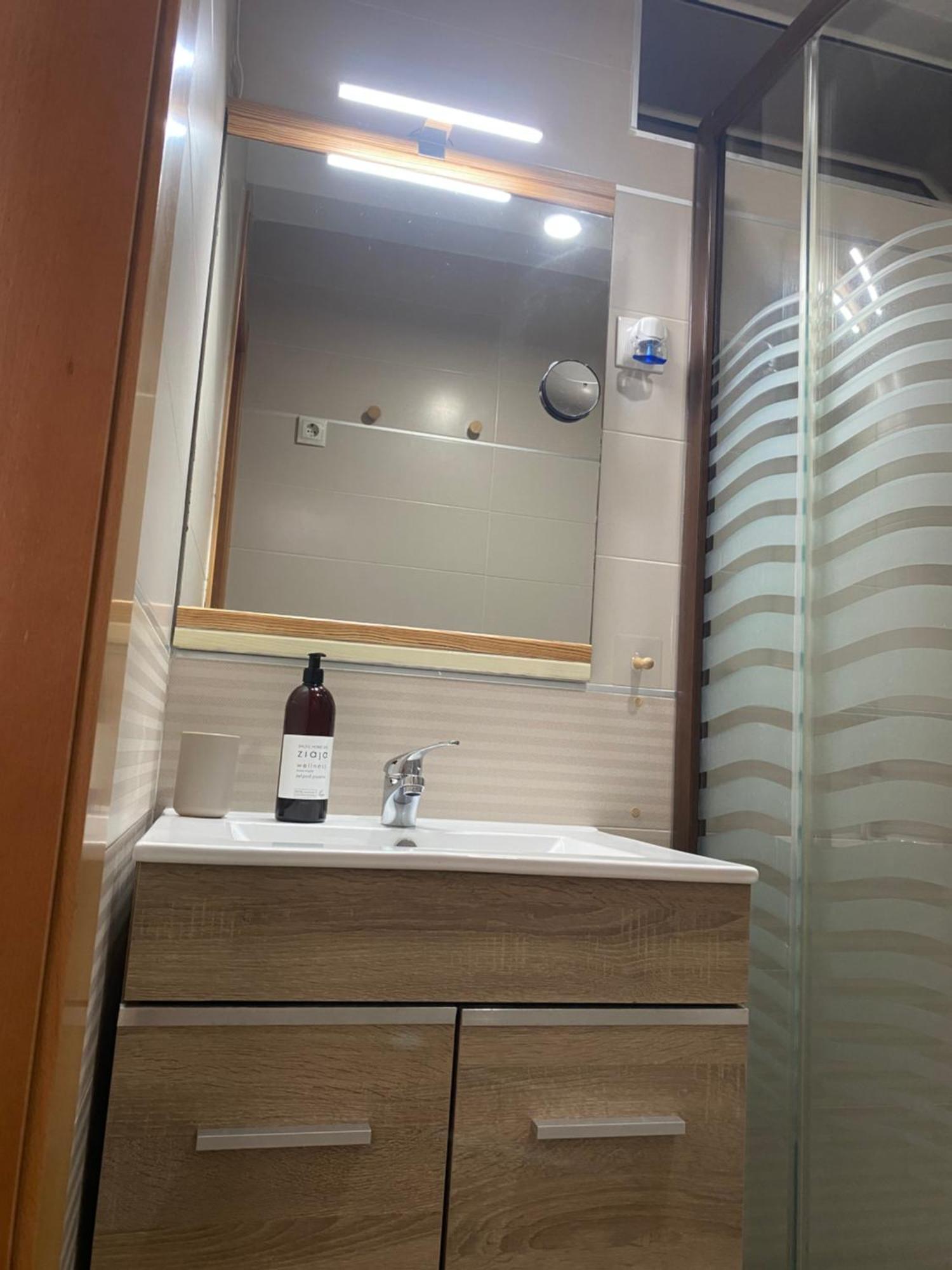 Vistafranca Apartament *